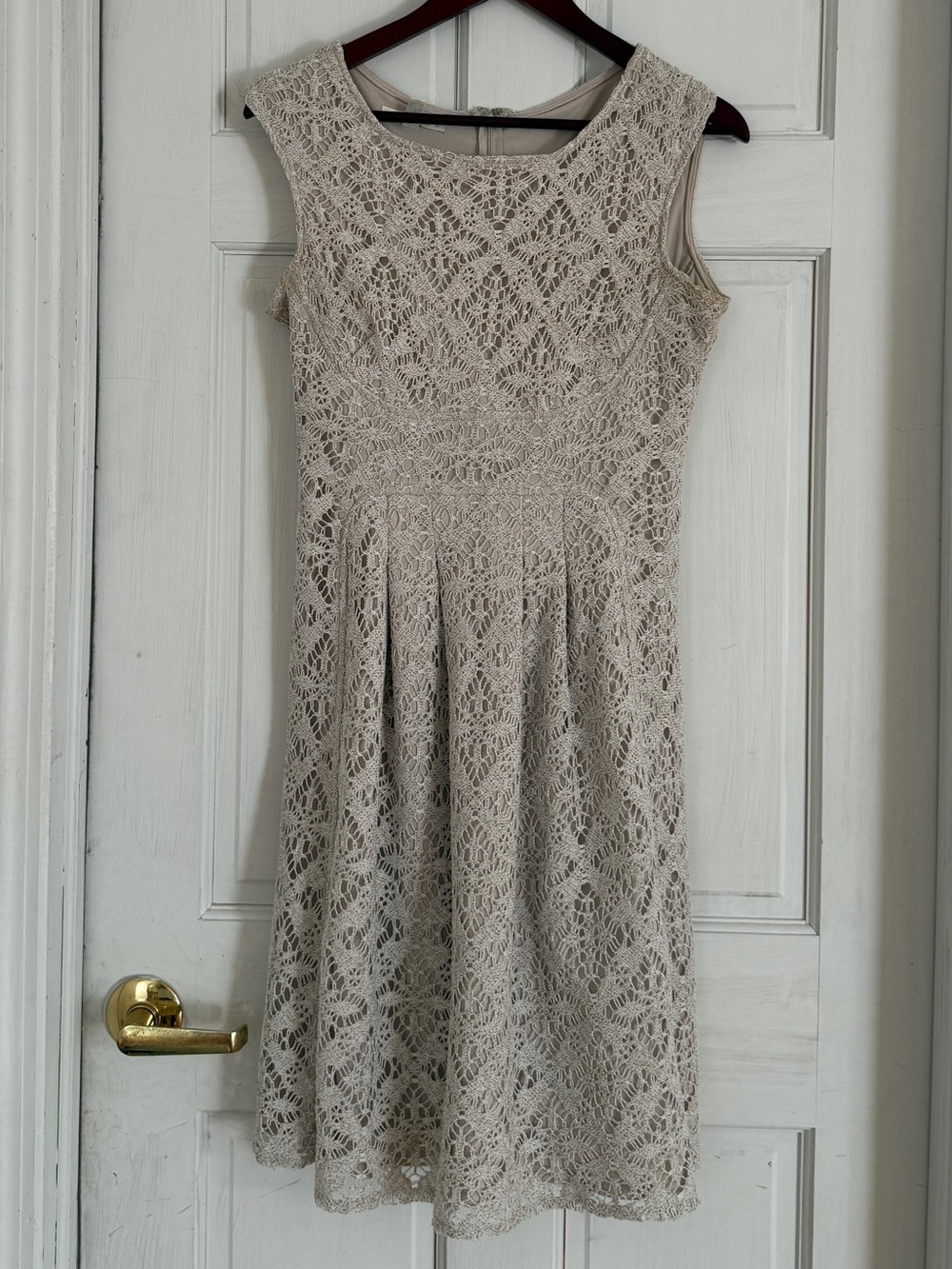 LONDON TIMES Women’s Taupe Crochet Lace Fit & Flare Sleeveless Cocktail Dress